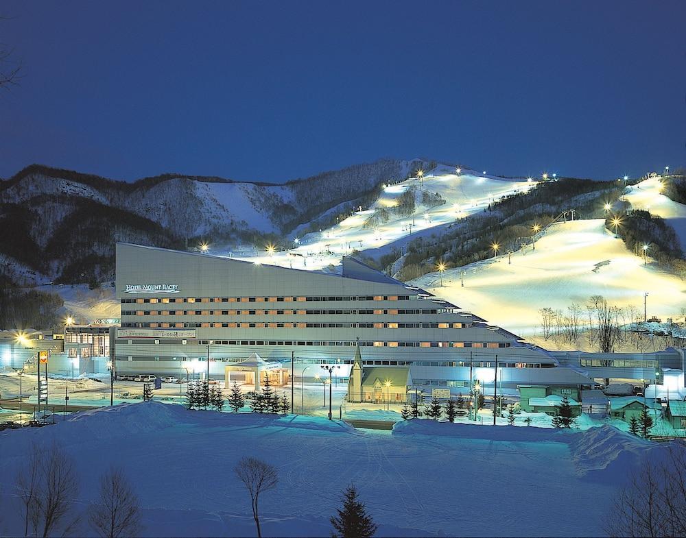 Hotel Mount Racey Yubari Exteriör bild