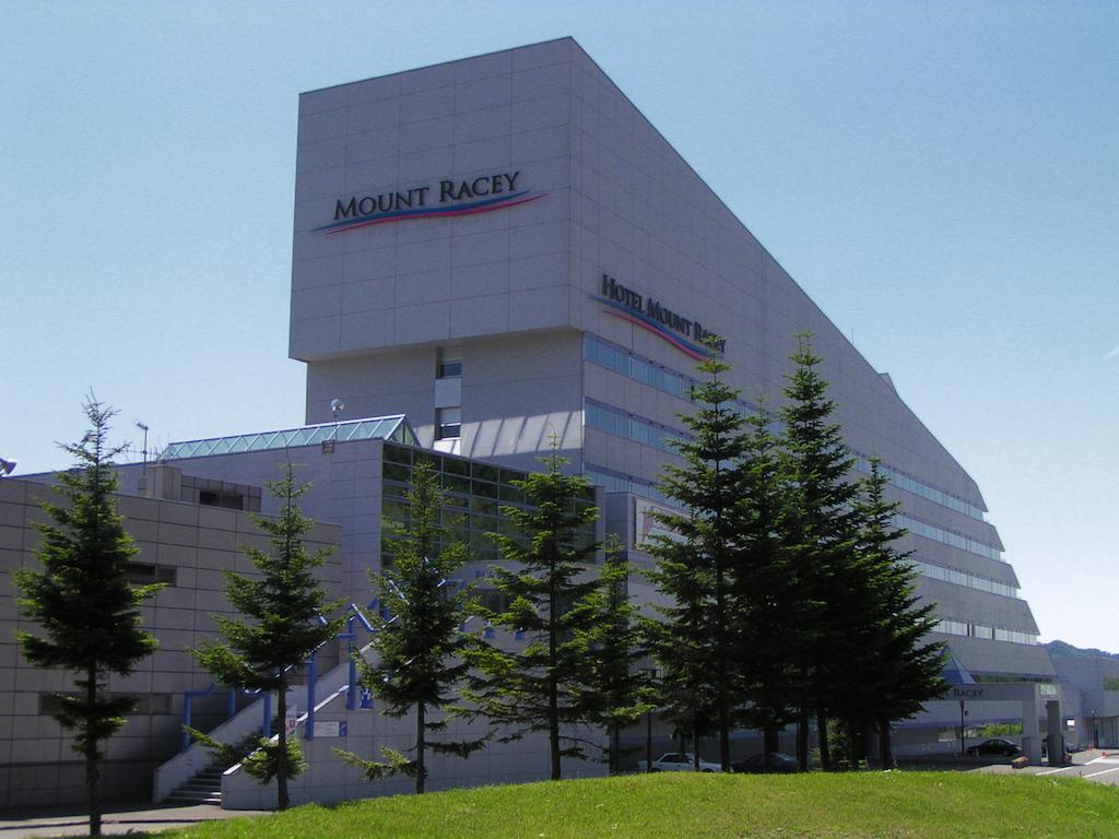 Hotel Mount Racey Yubari Exteriör bild