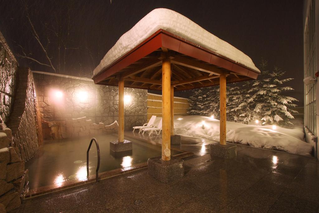 Hotel Mount Racey Yubari Exteriör bild